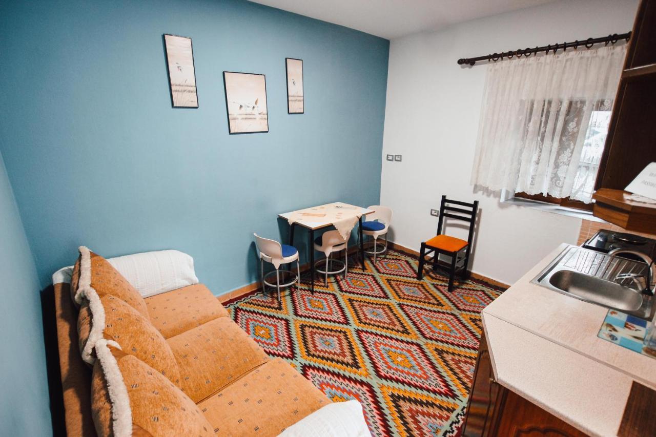 Bb Traditional Apartment Gjirokastër Buitenkant foto