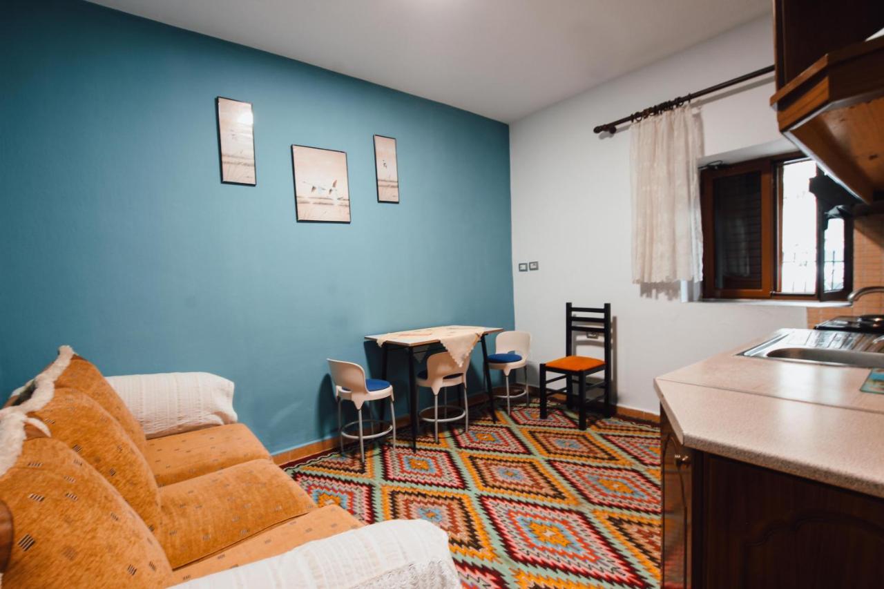 Bb Traditional Apartment Gjirokastër Buitenkant foto